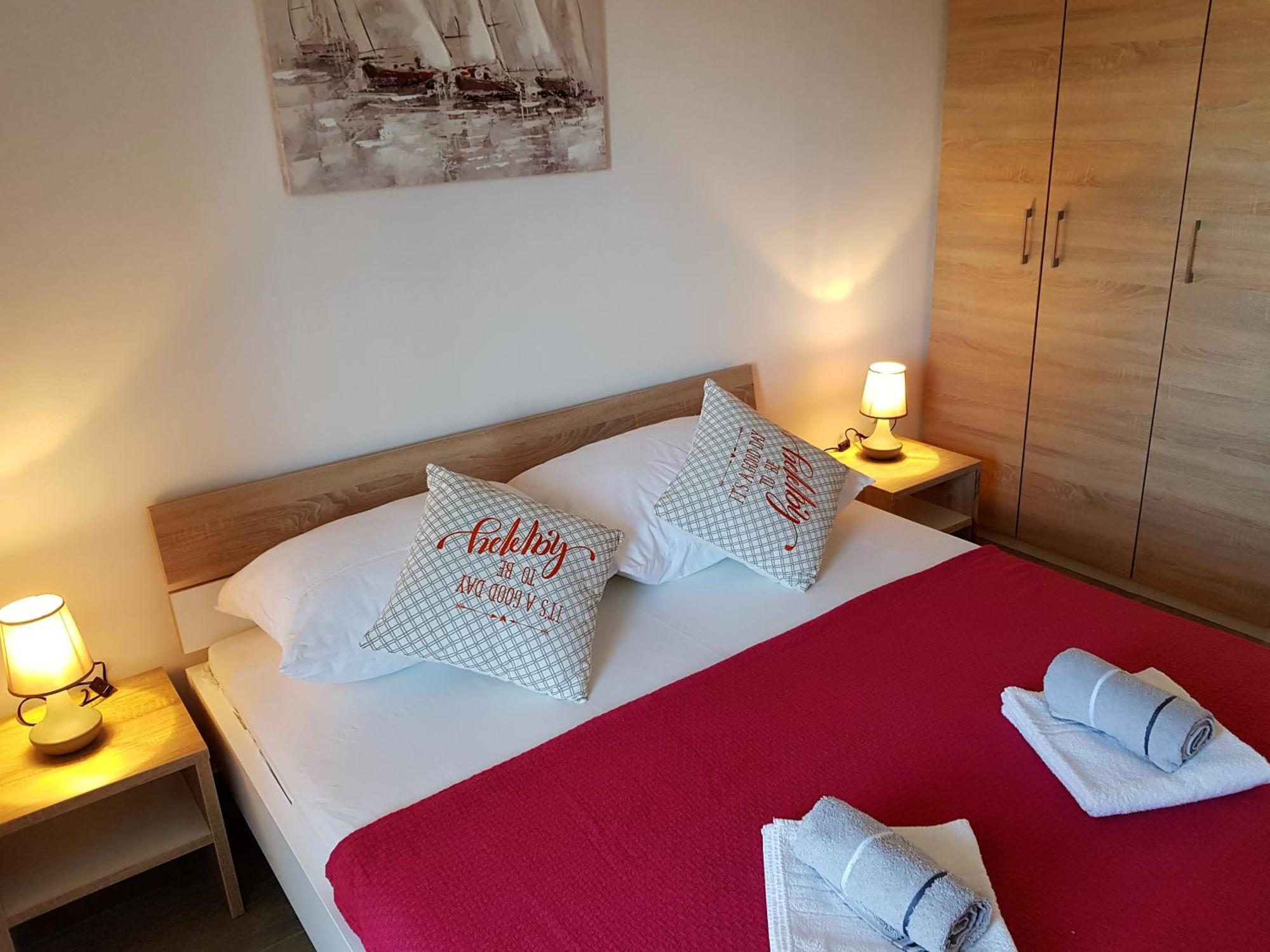 Summer Holiday Apartments Новалья Номер фото